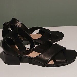 Clarks Caroleigh Anya Sandals Size 6.5M